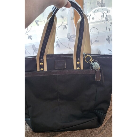 Vintage Coach Hampton Tote Purse - Picture 1 of 6